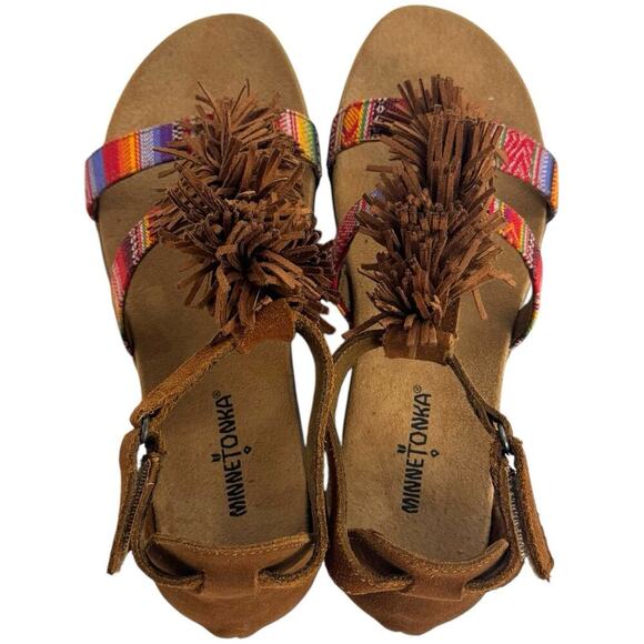 NWB Minnetonka Desi Fringe Suede Ankle Strap Wedge Sandal Brown Women's Size 9M - Picture 5 of 15